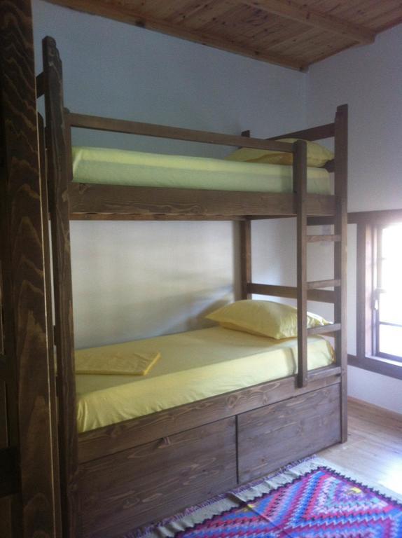 בראט Guest House Mangalem חדר תמונה