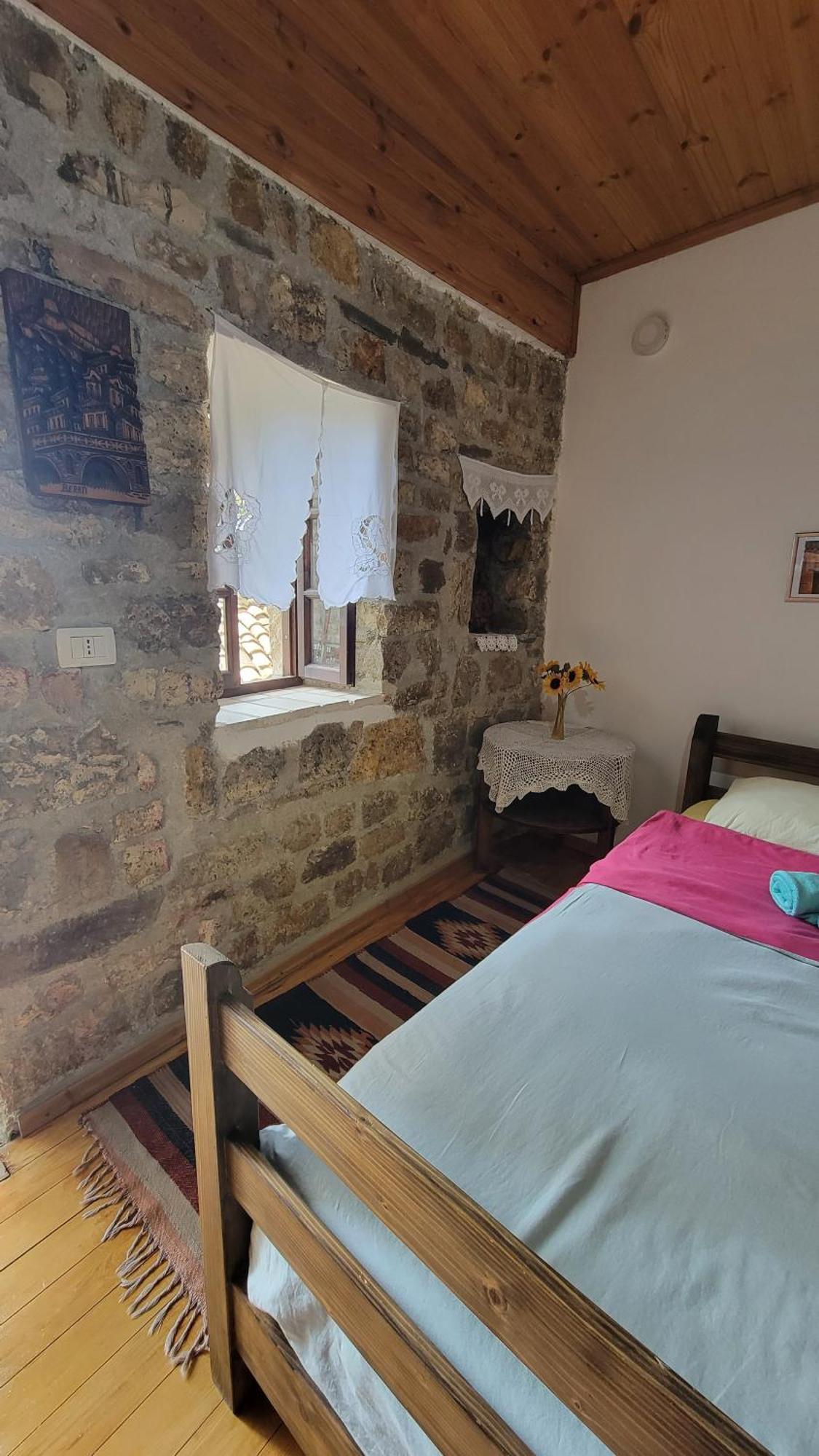 בראט Guest House Mangalem מראה חיצוני תמונה