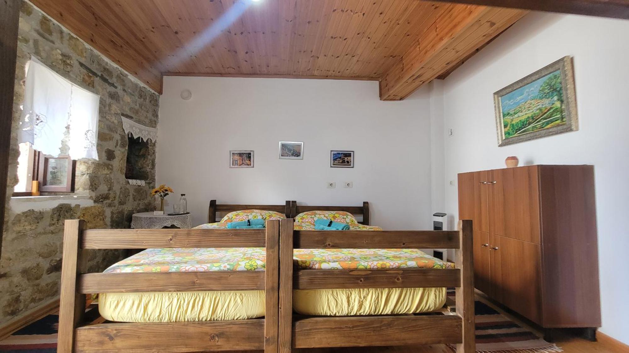 בראט Guest House Mangalem מראה חיצוני תמונה