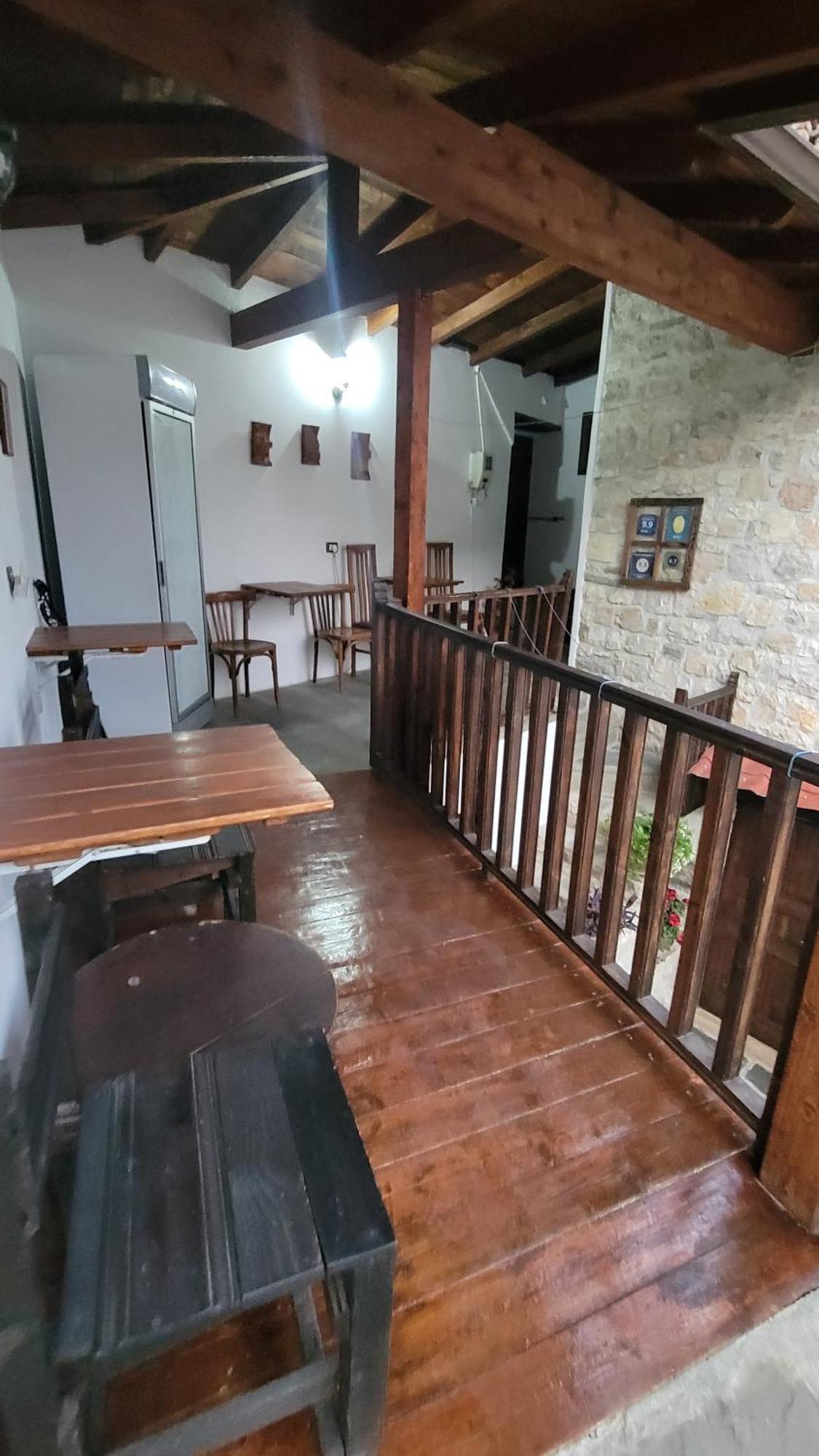 בראט Guest House Mangalem מראה חיצוני תמונה