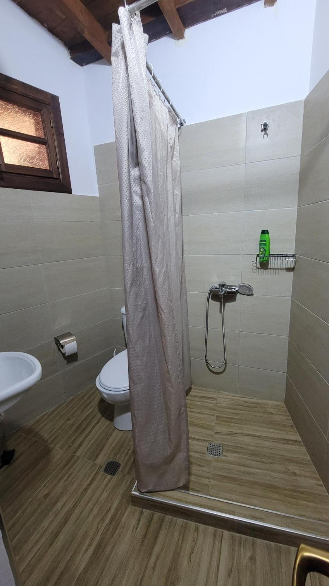 בראט Guest House Mangalem מראה חיצוני תמונה