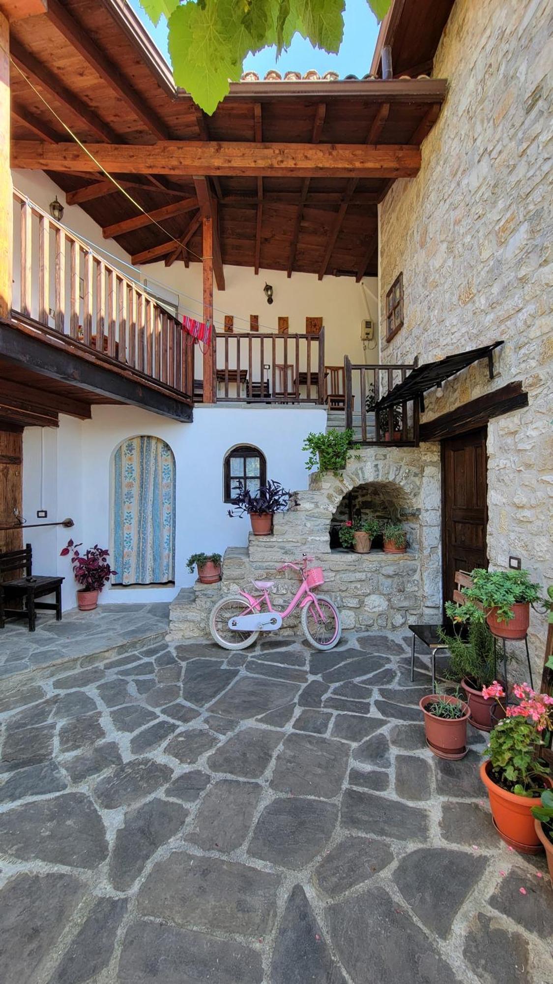 בראט Guest House Mangalem מראה חיצוני תמונה