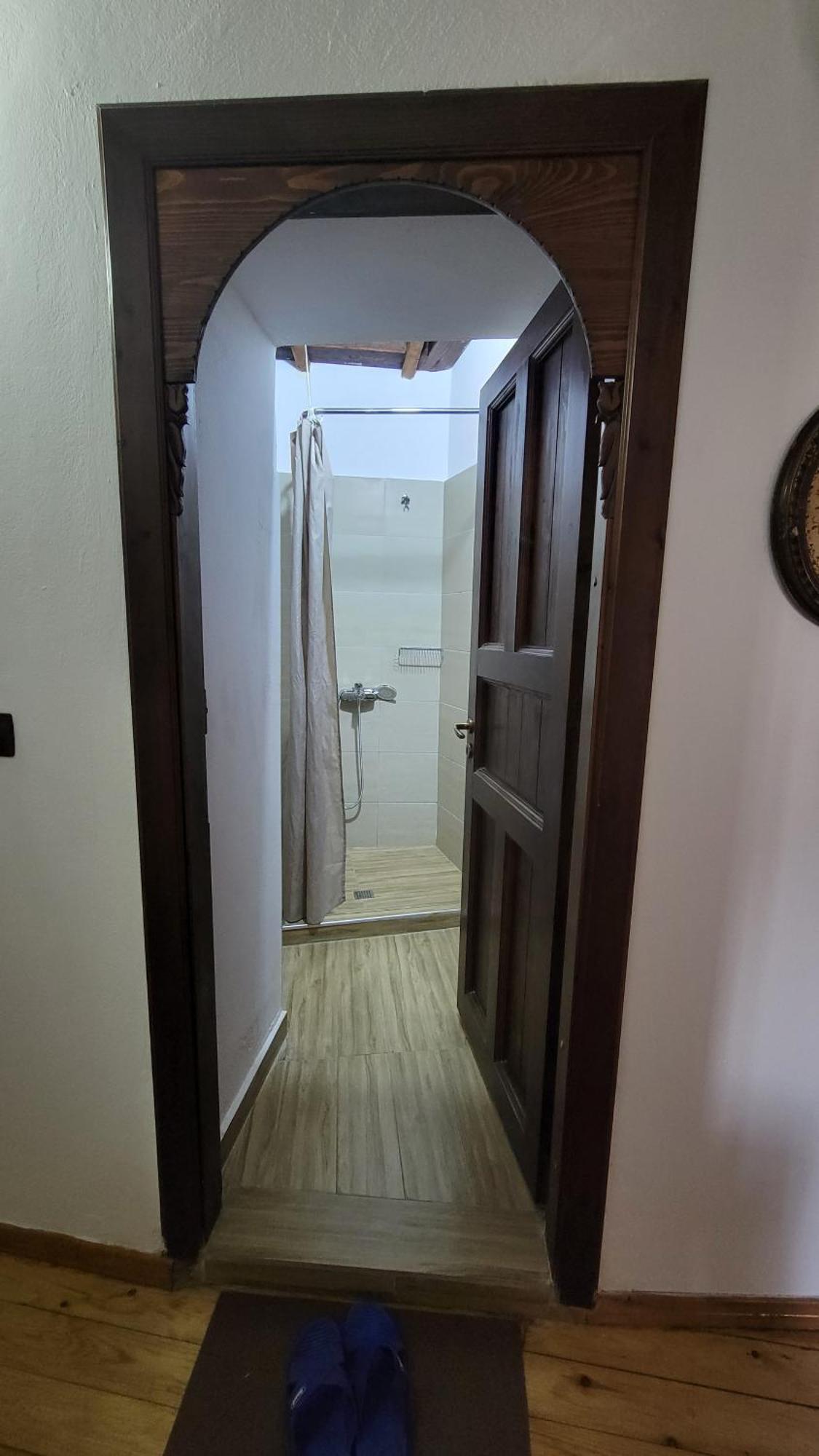 בראט Guest House Mangalem מראה חיצוני תמונה